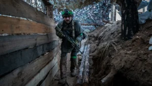 Situasi Operasional : Tentara Ukraina ‘dalam mode pertahanan mendalam’ karena ketidakpastian mengenai panglima tertinggi masih ada